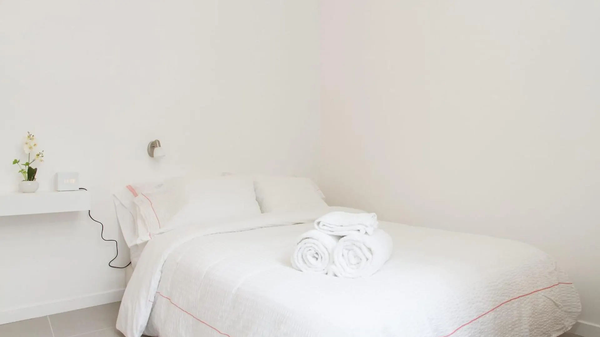 Bnbnova - St Germain Des Pres - 2Br Paris 0*,  France