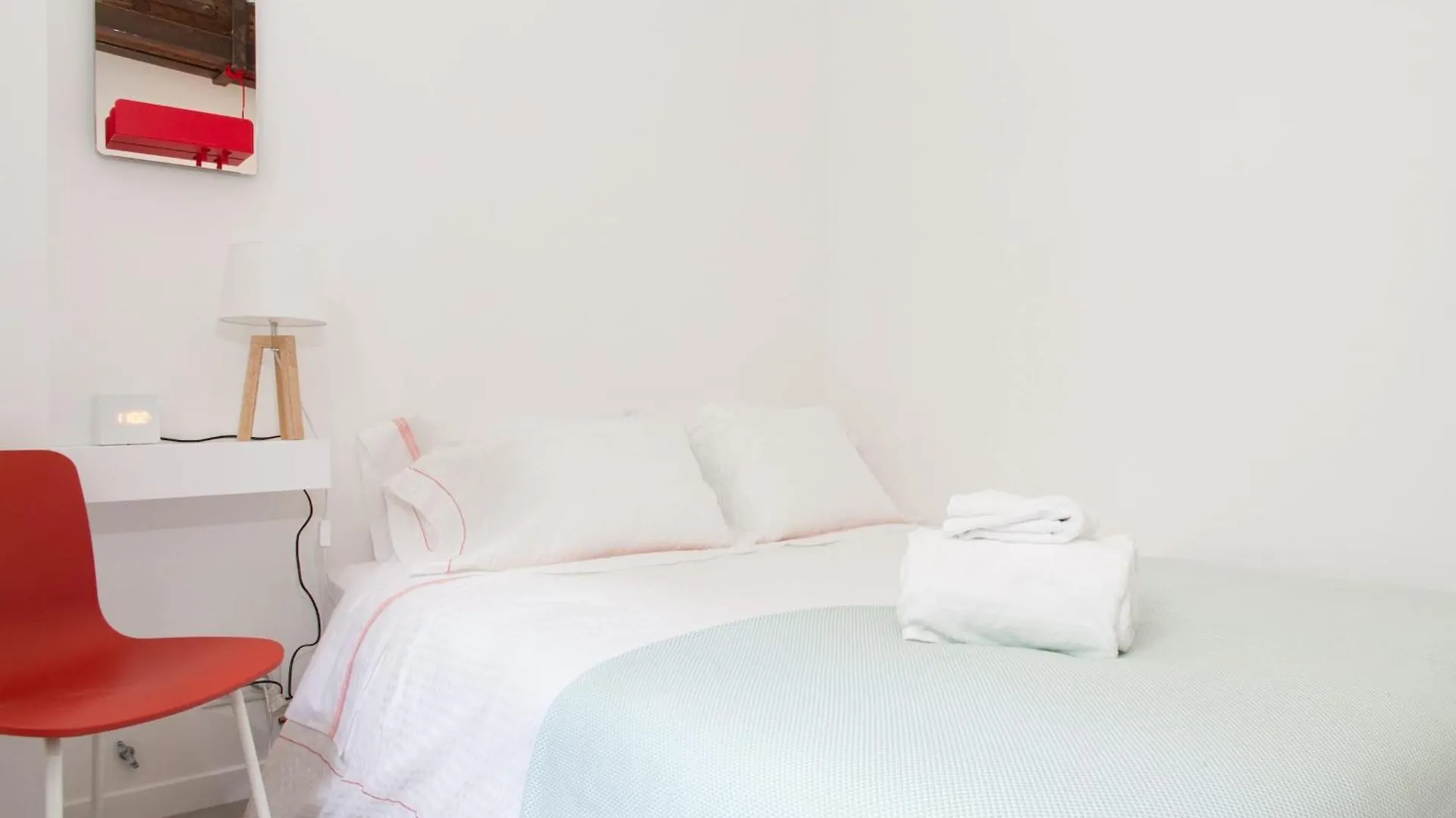 Bnbnova - St Germain Des Pres - 2Br Paris Apartment